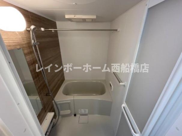 ピーニャ市川の浴室