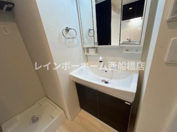 ピーニャ市川の洗面所