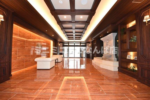 レオングラン本町橋のエントランス