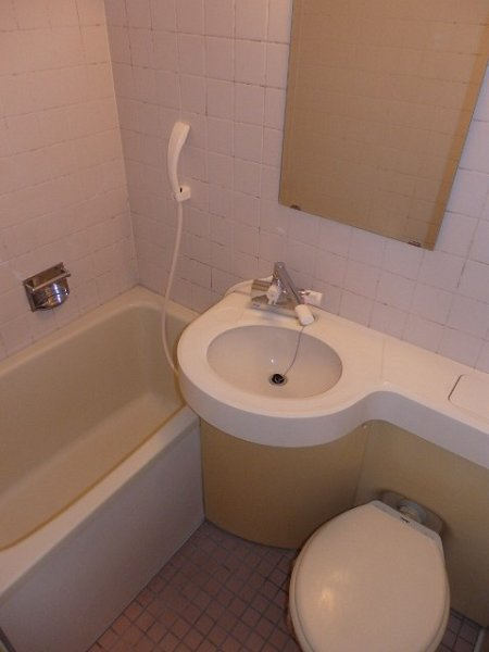 新品家具付きマンション早稲田12(KaGood東京)のトイレ