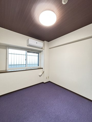 セレスト米子角盤町の洋室