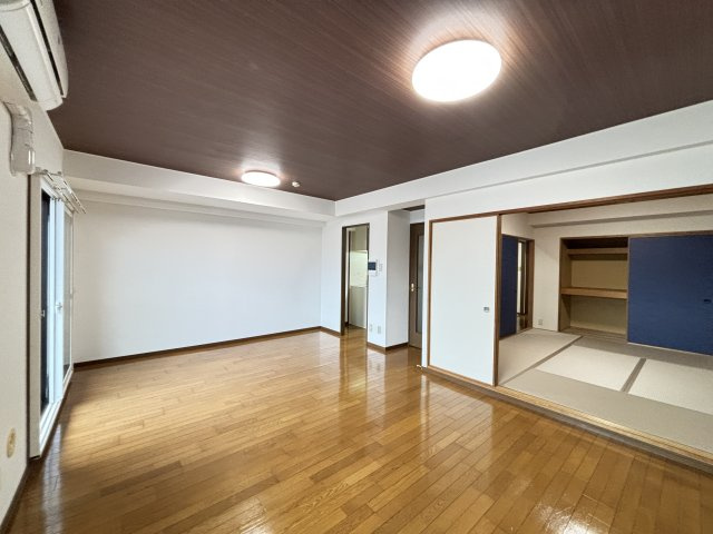 セレスト米子角盤町の居間・リビング