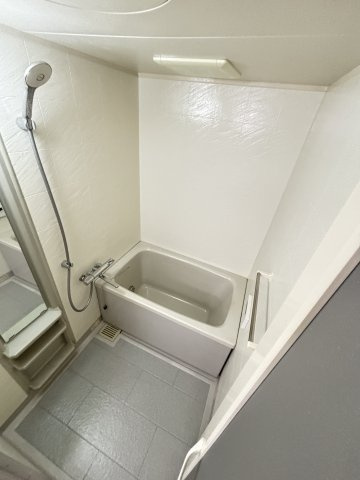 セレスト米子角盤町の浴室