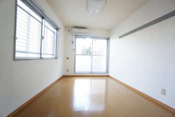 明るい室内です