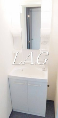 【洗面所】 | フェルクルール上野根岸 | 洗面台です。