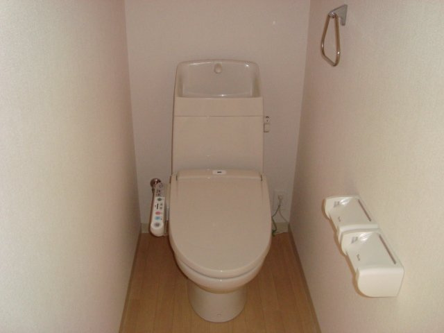 シャワー付トイレ