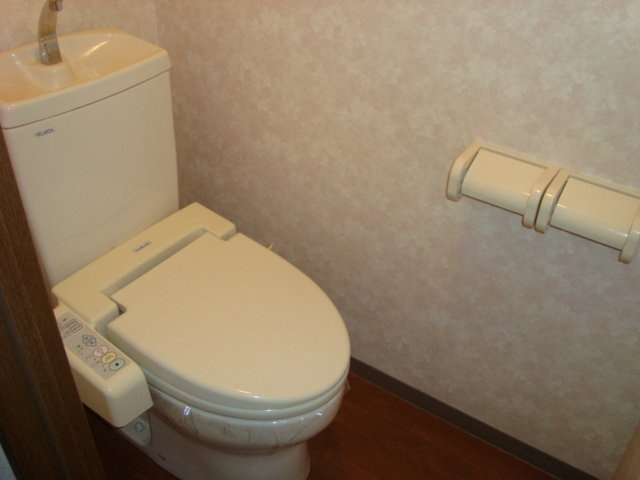 シャワー付トイレ