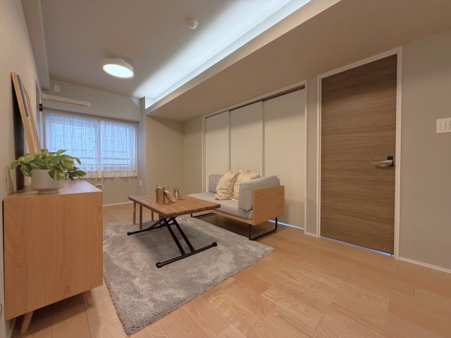 アール・ケープラザ横濱Ⅵの居間・リビング