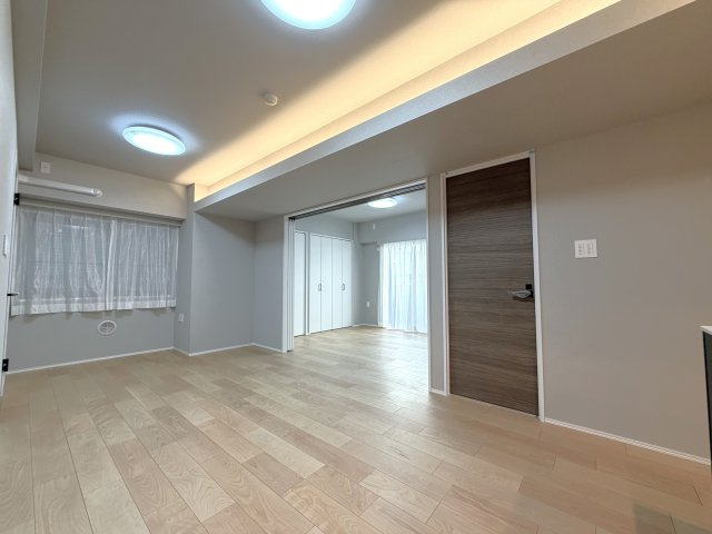 アール・ケープラザ横濱Ⅵの居間・リビング