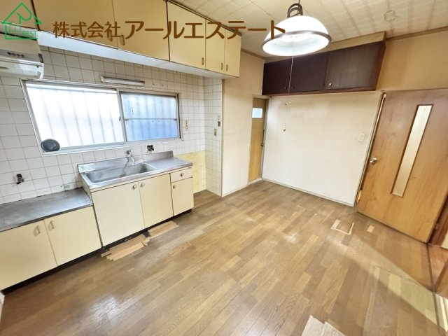明石市二見町福里　　中古戸建のキッチン