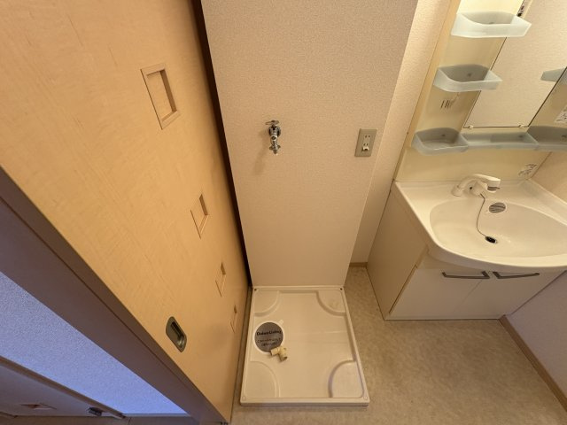 シロス船上B棟のその他