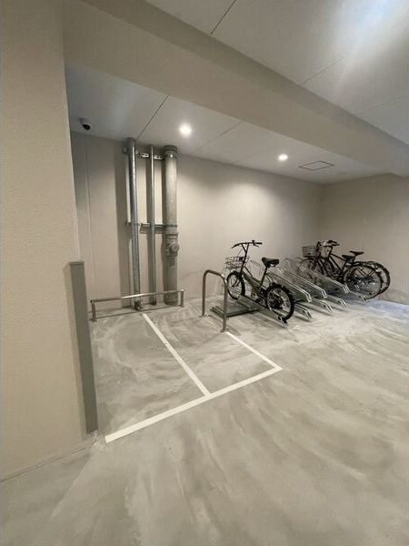 ラシーヌ瓦屋町の駐車場