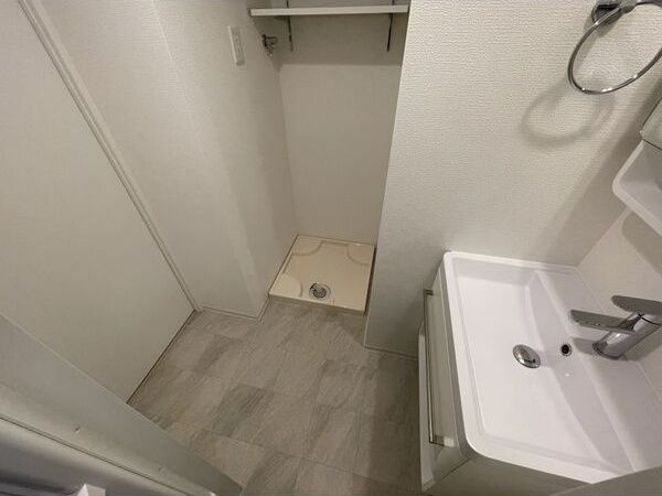 ラシーヌ瓦屋町の洗面所