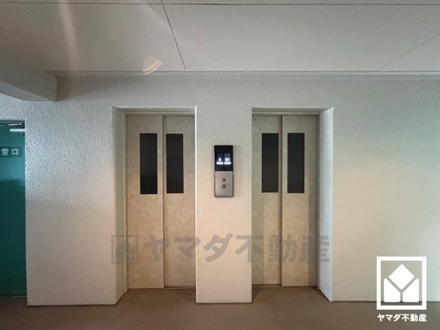 サーパス西宮塩瀬弐番館のその他|複数基のエレベーターを設置し、待ち時間を短縮。快適な住まいへのアクセスをスムーズに。