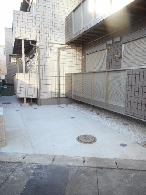 リバーシビックの駐車場|敷地内駐車場完備