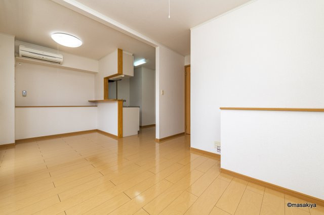 バードランド　Cの居間・リビング