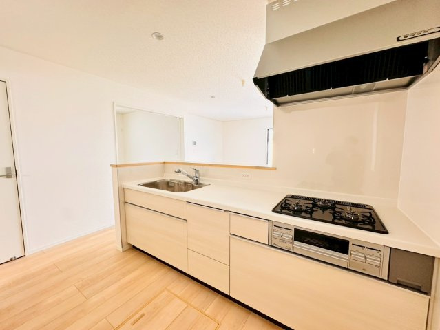 ♥♥宜野湾市上原第2-2号棟（全3棟）のキッチン|現地撮影2026.4☆いつでも内覧可能です♪