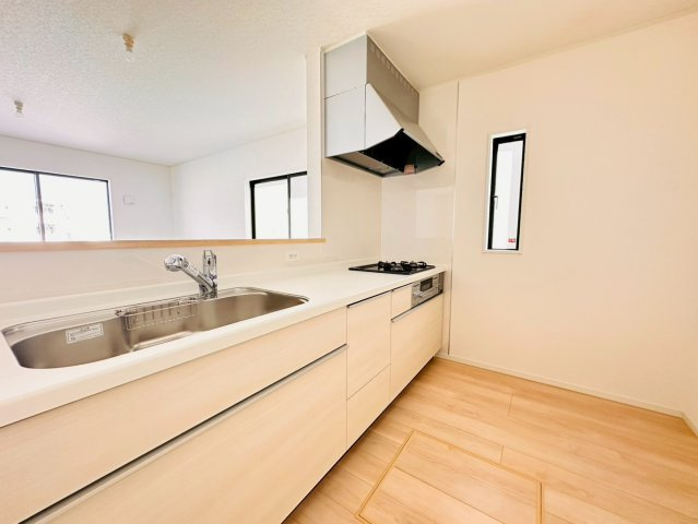 ♥♥宜野湾市上原第2-2号棟（全3棟）のキッチン|現地撮影2026.4☆いつでも内覧可能です♪