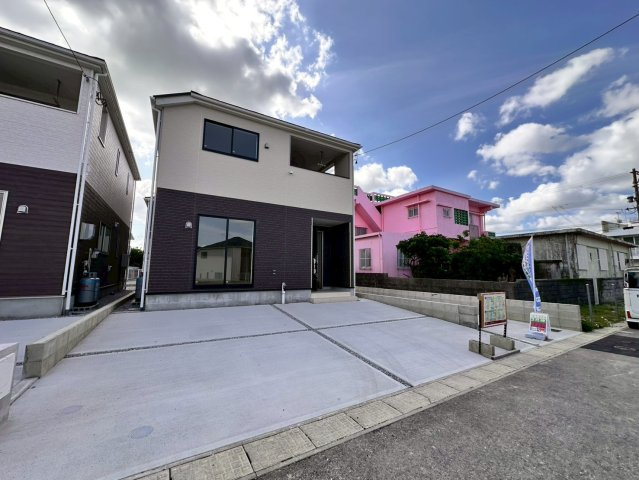 ♥♥宜野湾市上原第2-2号棟（全3棟）の前面道路含む現地写真|現地撮影2026.4☆いつでも内覧可能です♪