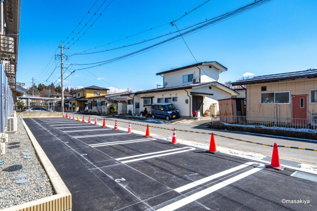 グランドハーモニーの駐車場