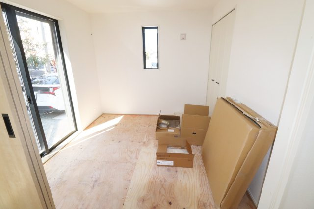 郡山市富久山町久保田字水口　　　１号棟　　　行健小学校、行健中学区の和室|これから畳が入ります