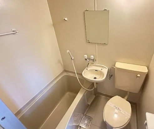 【利回り9.05％】神戸市垂水区 RC造一棟！満室稼働中　の浴室