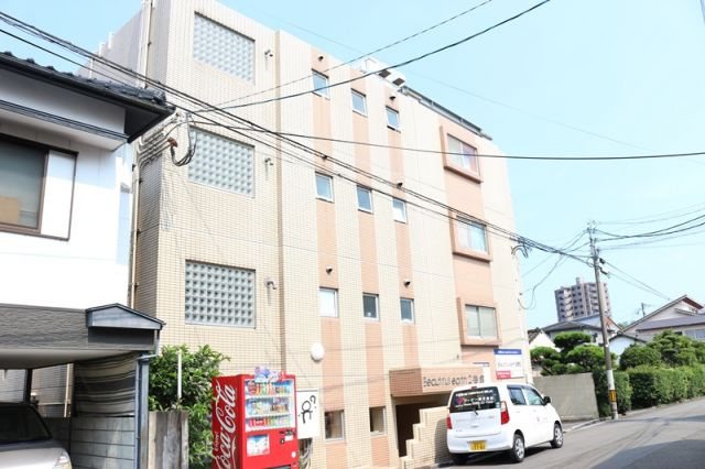 【外観】 | ビューティフルアース2番館