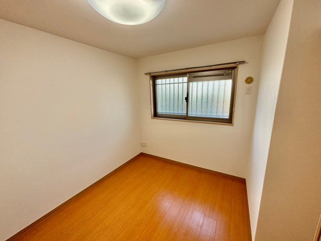 リバーサイド兼田の洋室