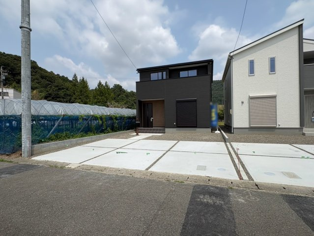 リーブルガーデン　岐阜市中川原第4　全3区画分譲の駐車場|■駐車場
■ヤマダ不動産　株式会社リライフ　