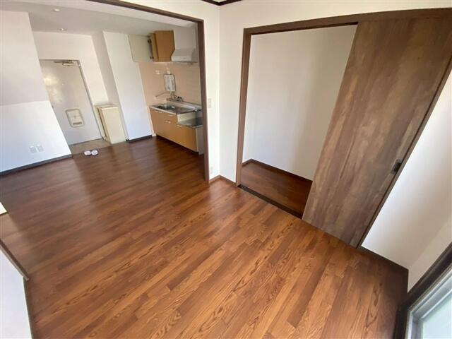 コーポラス上田の居間・リビング