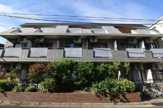 【外観】 | 鉄筋コンクリート造のがっちりとした建物。