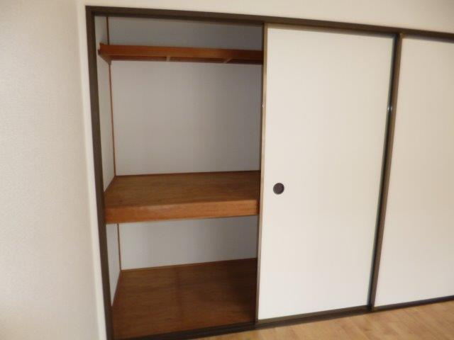 プレジール三宅Bの収納