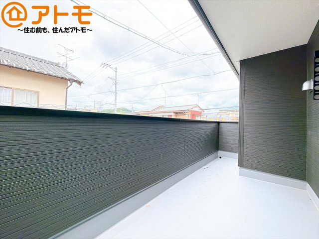 【バルコニー】 | 葵区瀬名中央4丁目　新築戸建　2号棟 | 陽当りの良いバルコニーはお洗濯物はもちろんお布団もふかふかになります♪