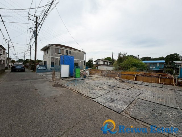 新築戸建　藤沢市大庭　全2棟の前面道路含む現地写真