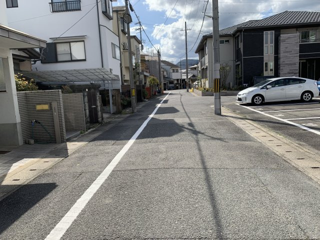 京都市北区上賀茂薮田町　建築条件無し売土地の前面道路含む現地写真