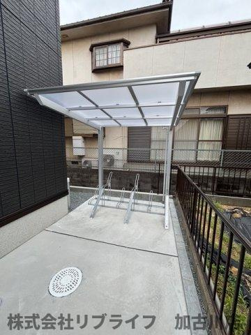 コーワロジデンスの駐車場