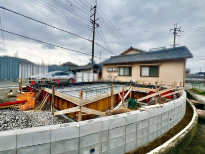 【前面道路含む現地写真】 | 岡山町　新築一戸建