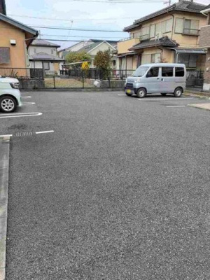【駐車場】 | ファミール２