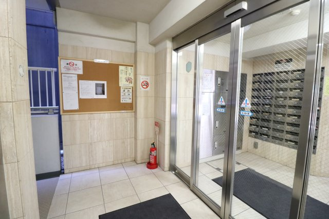 【エントランス】