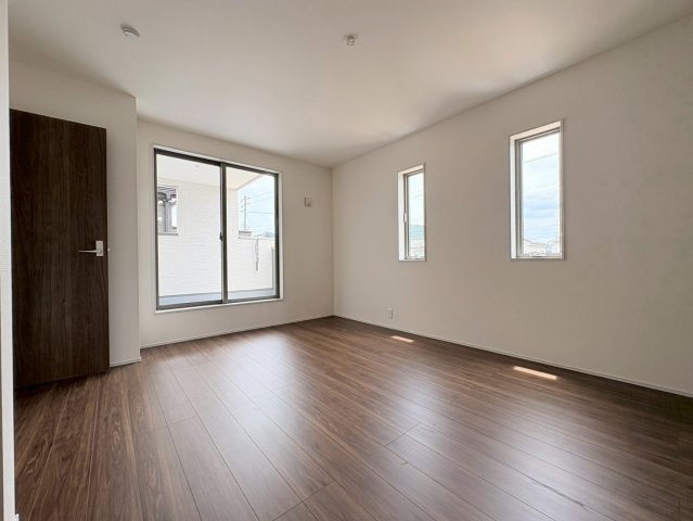 リーブルガーデン　岐阜市中川原第4　全3区画分譲の和室|一室あると便利な和室は、来客時はもちろん、お子様のお昼寝や遊び場、寝室としてもご利用いただけます。
日本の伝統を引き継ぐ、畳のお部屋は癒しの空間となっています。