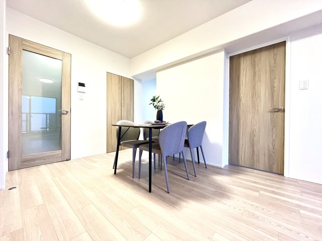 コスモワンダータウンの居間・リビング