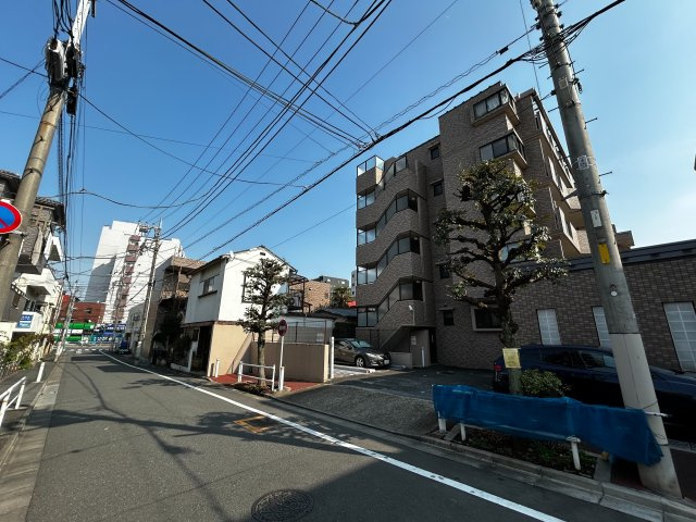 レクセルマンション板橋徳丸の外観|現地写真

現地ご見学希望・資料請求などお気軽にお問い合わせ下さい！
03-5990-5201