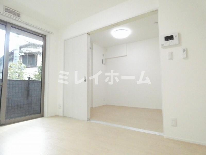 玉南ビルの寝室