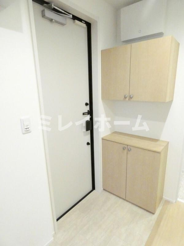 玉南ビルの玄関