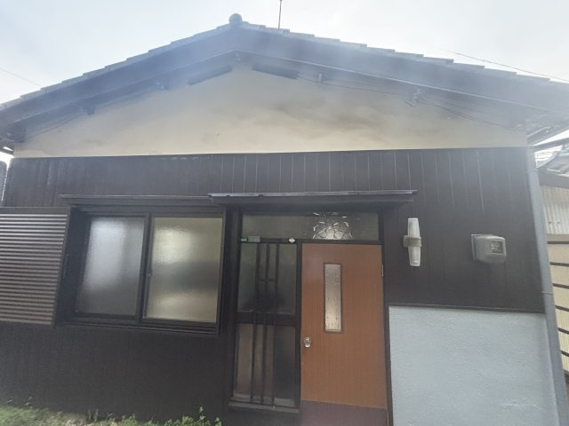 亀山公園近くリフォーム済み戸建て