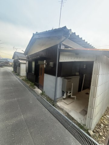 亀山公園近くリフォーム済み戸建ての外観|外観は落ち着いています
