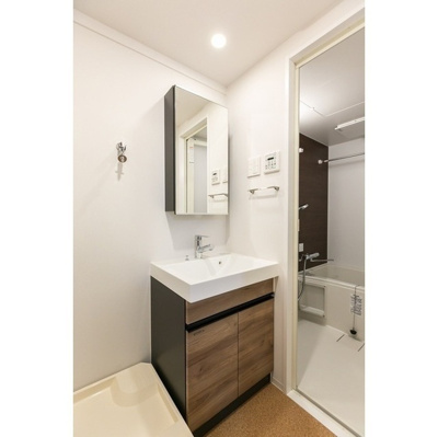 【独立洗面台】 | ラクラス中野富士見町 | 嬉しい独立洗面台付き。