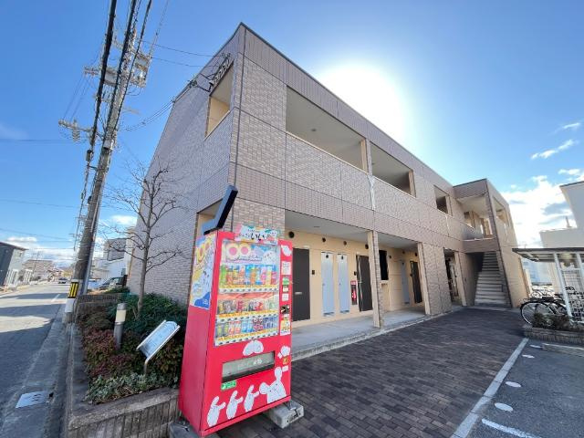 加古川市尾上町口里のアパート