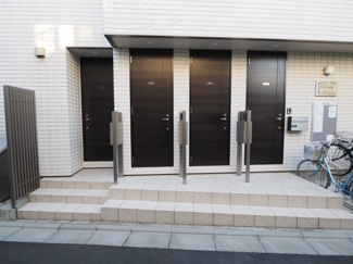 【エントランス】