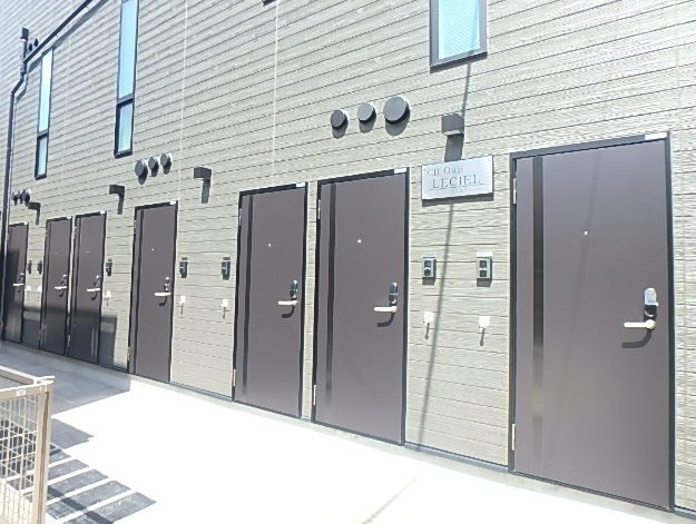 CB王子ルシエルの玄関